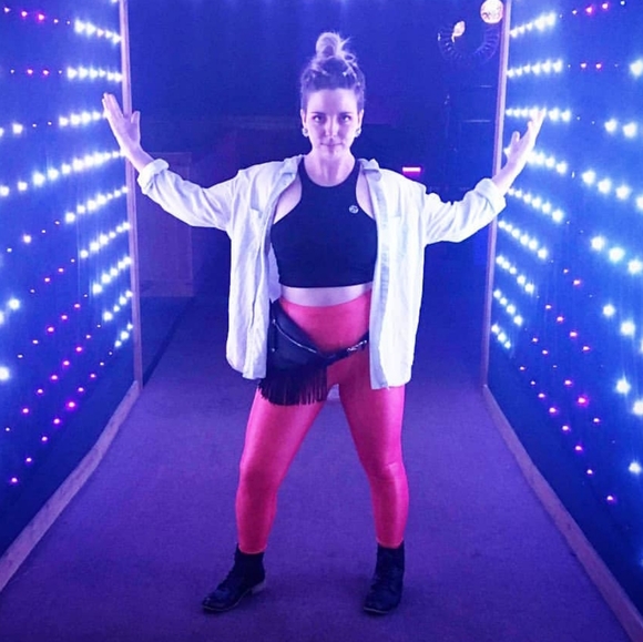 Hi everyone! Welcome to my closet! ☆🌈 - Picture 3 of 4